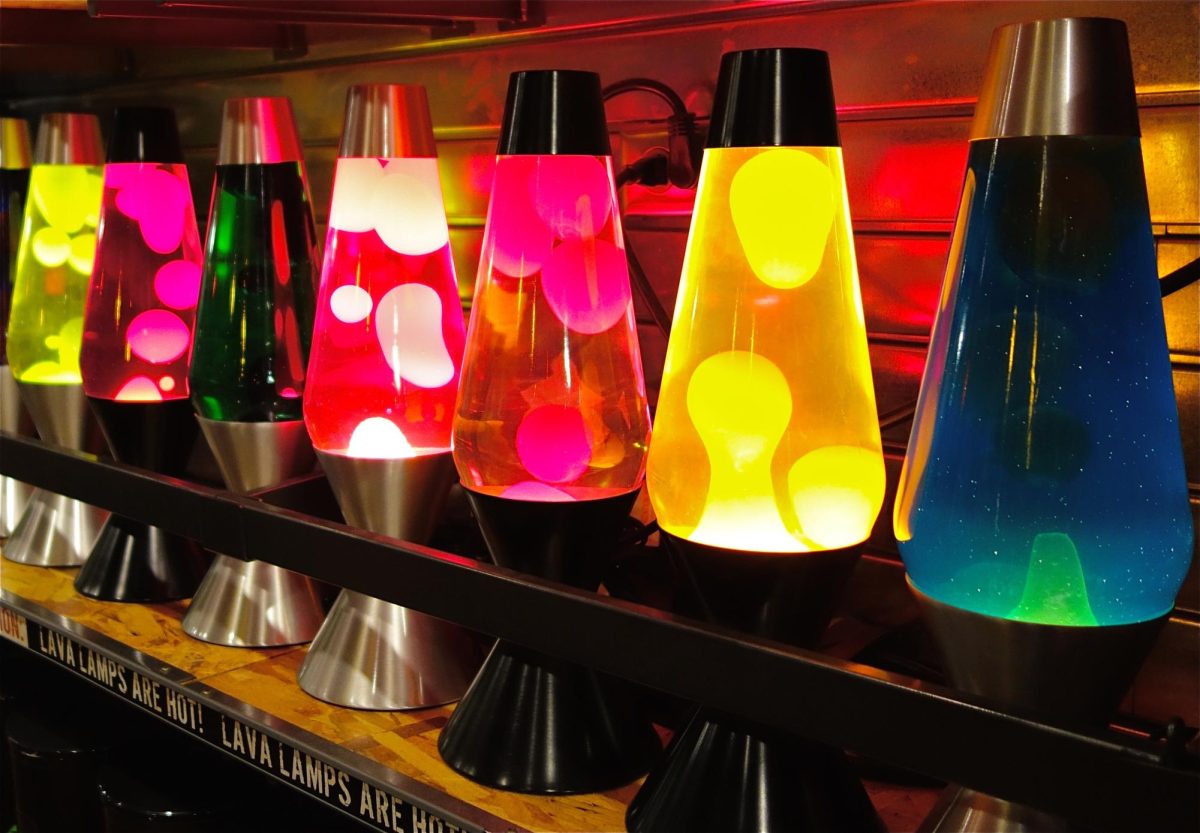 File:Lava lamps (16136876840).jpg - Wikimedia Commons